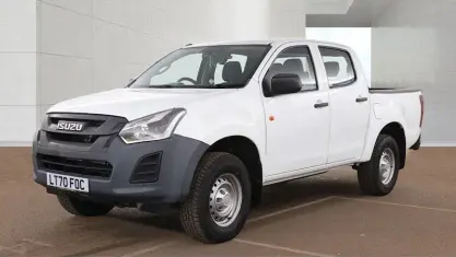 Used Isuzu D-Max 165 HP (121 kW) 2020 White Cabriolet