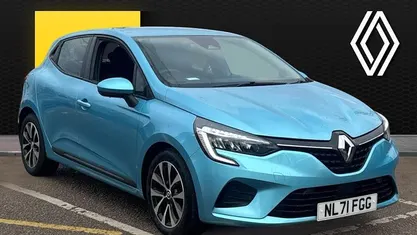 Used Renault Clio V Iconic 90 HP (66 kW) 2022 Blue  Hatchback