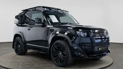 Used Land Rover Defender HSE 250 HP (183 kW) 2023 Black SUV