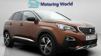 Begagnad Peugeot 3008 Allure 131 HK (96 kW) 2020 Brun SUV