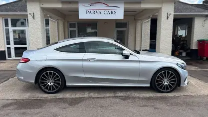 Usado Mercedes C220 AMG line 170 CV (125 kW) 2018 Coupe