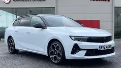 Used 2025 Vauxhall Astra Ultimate Estate | £20,450 (Fair price)
