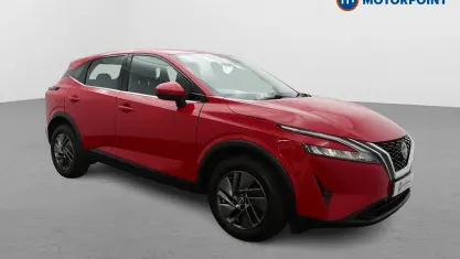 Używany Nissan Qashqai Acenta Premium 140 KM (102 kW) 2023 Czerwony SUV