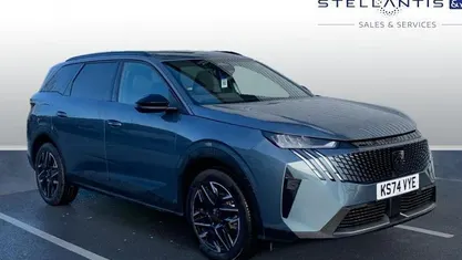 Used 2025 Peugeot 5008 Allure Estate | £26,198 (Fair price)