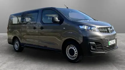 Usado Vauxhall Vivaro 100 kW (136 HP) 2023 Monovolume