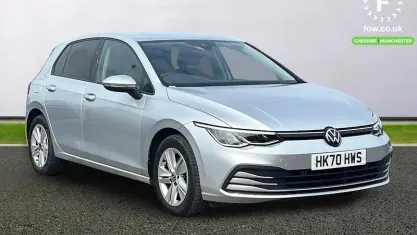 Begagnad VW Golf VIII Life 150 HK (110 kW) 2023 Halvkombi