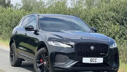 Used Jaguar F-Pace R-Dynamic 204 HP (150 kW) 2022 Santorini black SUV