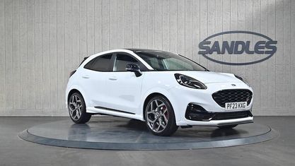 Usado Ford Puma ST 200 CV (147 kW) 2023 Blanco Utilitario
