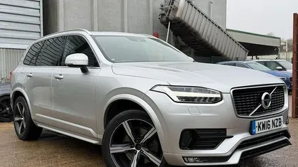 Used Volvo XC90 R-Design 235 HP (172 kW) 2019 SUV