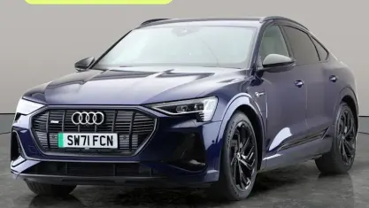 Usado Audi e-tron Sportback Black Edition 300 kW (408 HP) 2022 SUV