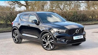 Usado Volvo XC40 R-Design Pro 156 HP (114 kW) 2019 SUV
