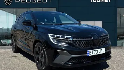 Used Renault Austral Iconic Esprit Alpine 200 HP (147 kW) 2024 Black  SUV