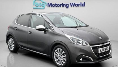 Używany Peugeot 208 Allure Premium 82 KM (60 kW) 2018 Szary Hatchback