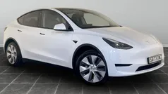 White Used 2024 Tesla Model Y RWD SUV | £24,395 (Fair price)