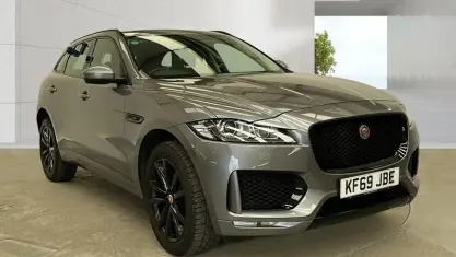 Used Jaguar F-Pace Chequered Flag 180 HP (132 kW) 2019 Grey SUV