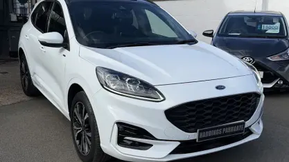 Used Ford Kuga ST-Line X 225 HP (165 kW) 2022 White SUV