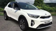 White Used 2021 Kia Stonic 4 SUV | £14,450 (Good price)