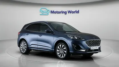 Usado Ford Kuga Vignale 225 HP (165 kW) 2023 SUV