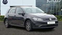Used 2019 VW Golf VII SE Hatchback | £12,885 (Fair price)