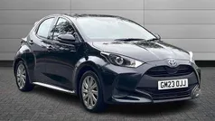 Black Used 2023 Toyota Yaris Hybrid Hatchback | £18,195 (Fair price)