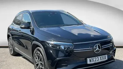 Begagnad Mercedes EQA250+ AMG Line Premium 139 kW (190 HK) 2023 Svart SUV