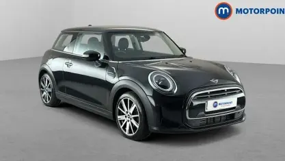 Used Mini ONE Classic 102 HP (75 kW) 2022 Black Hatchback