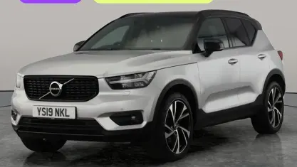 Usado Volvo XC40 R-Design Pro 247 HP (181 kW) 2019 Prateado SUV