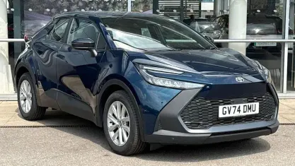 Used Toyota C-HR 140 HP (102 kW) 2026 SUV