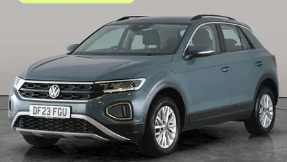 Used VW T-Roc Life 110 HP (80 kW) 2023 SUV