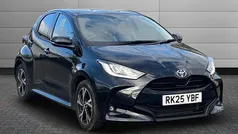 Black Used 2025 Toyota Yaris Hybrid Design Hatchback | £21,299 (Fair price)