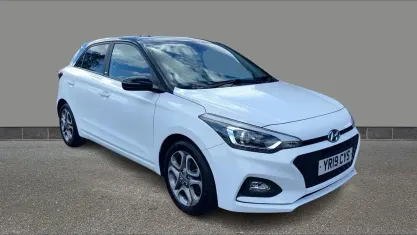 Used Hyundai i20 84 HP (61 kW) 2019 White Hatchback