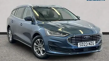Second-hand Ford Focus Titanium 155 CP (114 kW) 2023 Albastru Break