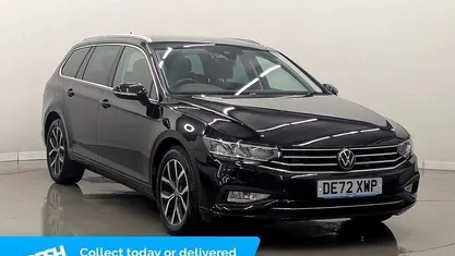 Deep black Used 2022 VW Passat SEL Estate | £20,290 (Fair price)