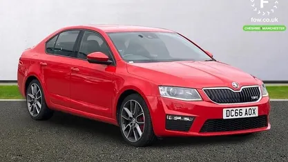 Used Skoda Octavia vRS 220 HP (161 kW) 2016 Red Hatchback