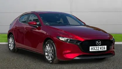 Begagnad Mazda 3 186 HK (136 kW) 2022 Röd Halvkombi