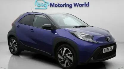 Używany Toyota Aygo X 72 KM (52 kW) 2024 Niebieski SUV