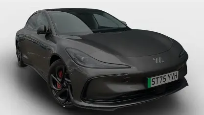 Usado MG IM5 Performance 553 kW (752 HP) 2025 Prateado Citadino