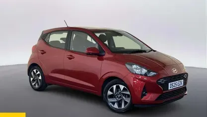 Used Hyundai i10 Advanced 63 HP (46 kW) 2025 Red Hatchback