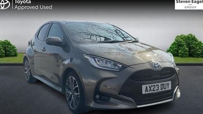 Begagnad Toyota Yaris Hybrid 116 HK (85 kW) 2025 Halvkombi