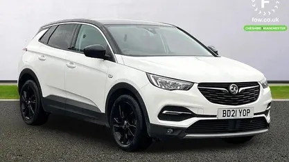 White Used 2021 Vauxhall Grandland X SRi SUV | £12,399 (Good price)