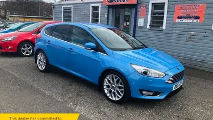Usado Ford Focus Titanium X 120 HP (88 kW) 2017 Azul Citadino