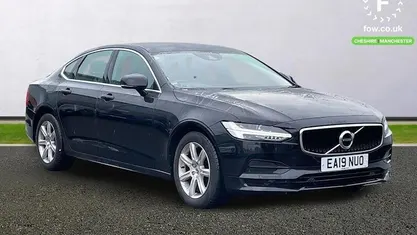 Used Volvo S90 Momentum 190 HP (139 kW) 2019 Black Sedan