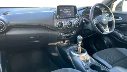 Used Nissan Juke N-Connecta 114 HP (83 kW) 2023 Grey SUV