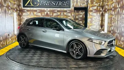 Begagnad Mercedes A250 Executive 224 HK (164 kW) 2022 Grå Halvkombi
