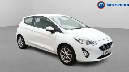 Begagnad Ford Fiesta Zetec 86 HK (63 kW) 2019 Vit Halvkombi
