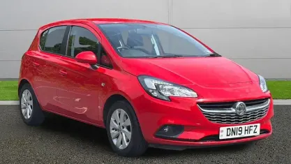 Used Vauxhall Corsa Design Edition 90 HP (66 kW) 2017 Hatchback