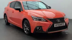 Lexus CT200h