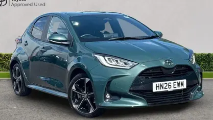 Used Toyota Yaris 131 HP (96 kW) 2026 Green Hatchback
