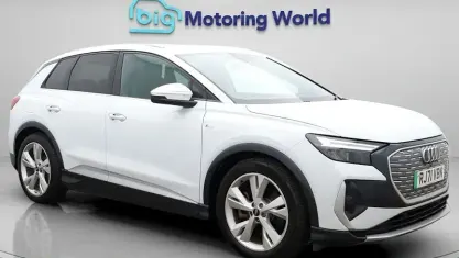 Begagnad Audi Q4 e-tron S-Line 150 kW (204 HK) 2022 Vit SUV