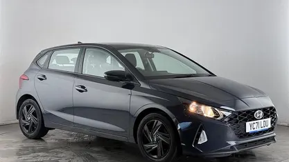 Used Hyundai i20 101 HP (74 kW) 2021 Grey Hatchback